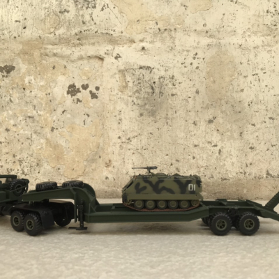 Mô hình đồ chơi lắp ghép Xe quân sự Kraz-260b tỷ lệ 1:72