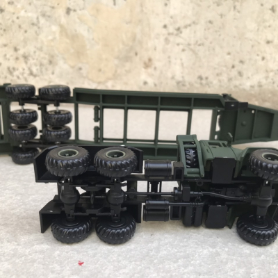 Mô hình đồ chơi lắp ghép Xe quân sự Kraz-260b tỷ lệ 1:72