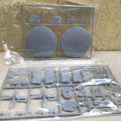 Mô hình lắp ráp, máy bay Cảnh báo E-2C Hawkeye  tỷ lệ 1:72