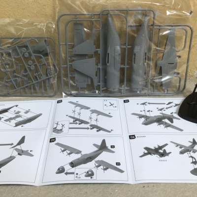 Mô hình lắp ráp Máy bay C-130 tỷ lệ 1:144