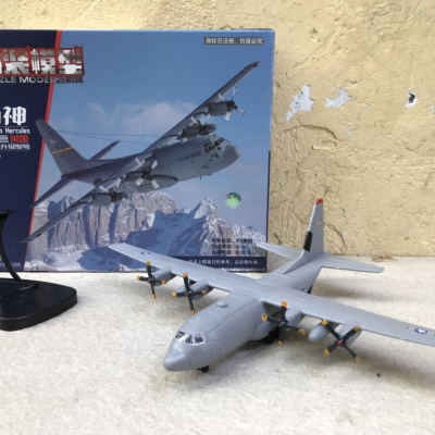 Mô hình lắp ráp Máy bay C-130 tỷ lệ 1:144