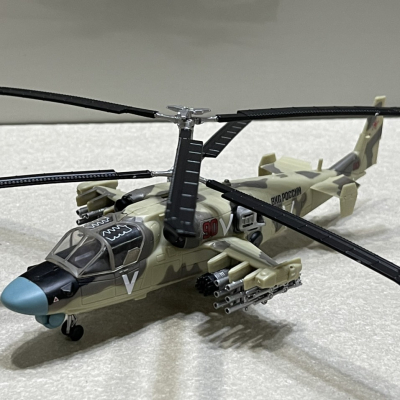 ​Mô hình Trực Thăng Kamov Ka-52 Alligator 1/72 nhựa lắp ráp
