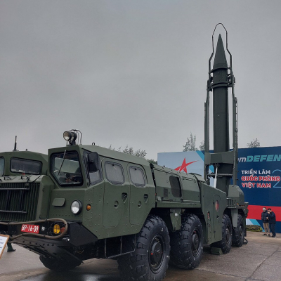 ​Mô hình Xe Quân sự lắp ráp Tên lữa Scud-B QĐNDVN tỷ lệ 1:72
