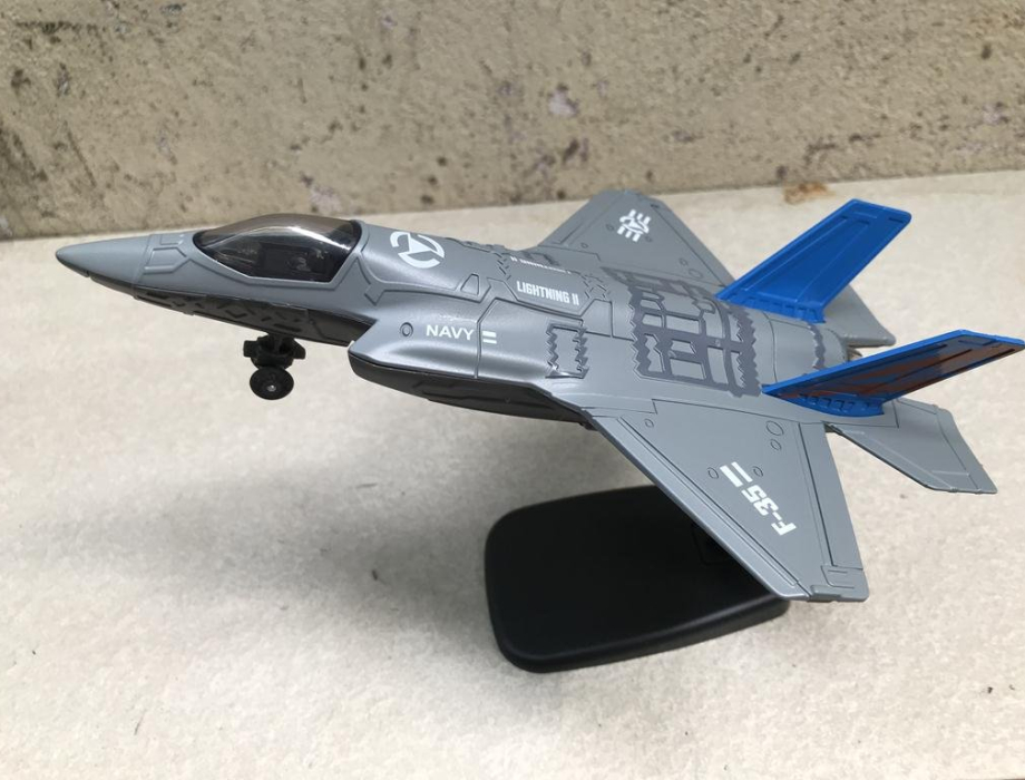 Máy bay đồ chơi Tiêm kích F-35 kim loại Máy bay đồ chơi Tiêm kích F-35 kim loại
