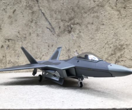 ​Máy bay Lockheed Martin F22 Raptor tỷ lệ 1:72