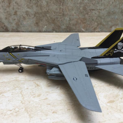 Máy bay Tiêm kích  (Mỹ) F14a Tomcat tỷ lệ 1:100