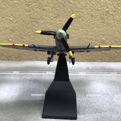 Máy bay Tiêm kích (Mỹ) Supermarine Spitfire 1943 tỷ lệ 1:72