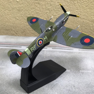 Máy bay Tiêm kích (Mỹ) Supermarine Spitfire 1943 tỷ lệ 1:72