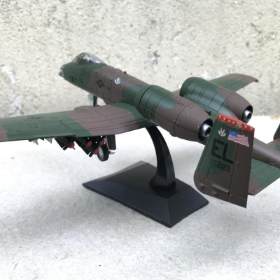Mô hình Máy bay A-10 Thunderbolt II tỷ lệ 1:72