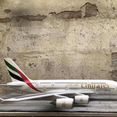Mô hình máy bay A-380 Emirates (EK) Airways tỷ lệ 1:130