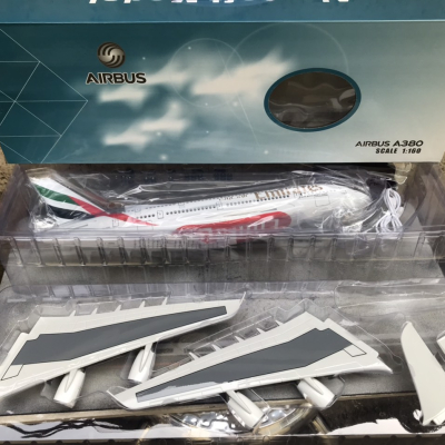 Mô hình máy bay A-380 Emirates (EK) Airways tỷ lệ 1:130