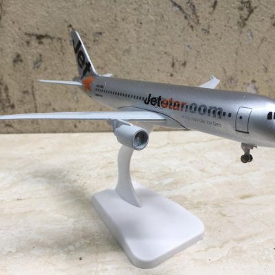 Mô hình máy bay AIRBUS A-320 Jetstar  tỷ lệ 1:350