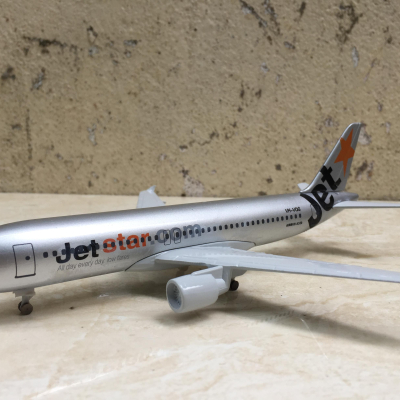 Mô hình máy bay AIRBUS A-320 Jetstar  tỷ lệ 1:350