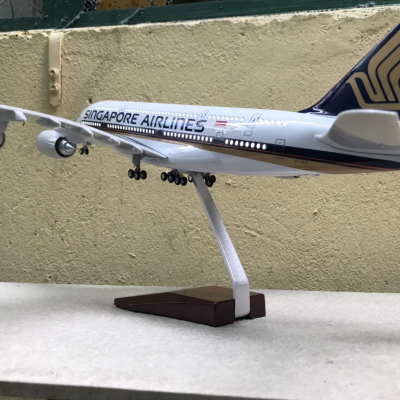 Mô hình máy bay AirBUS A380 Singapore Airlines  tỷ lệ 1:130