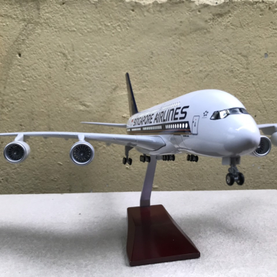 Mô hình máy bay AirBUS A380 Singapore Airlines  tỷ lệ 1:130