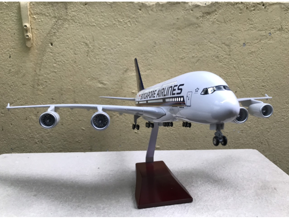 Mô hình máy bay AirBUS A380 Singapore Airlines tỷ lệ 1:130 Mô hình máy bay AirBUS A380 Singapore Airlines tỷ lệ 1:130