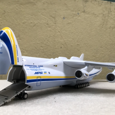 Mô hình máy bay ANTONOV Airlines tỷ lệ 1:200