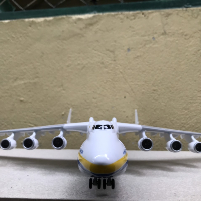 Mô hình máy bay ANTONOV Airlines tỷ lệ 1:200