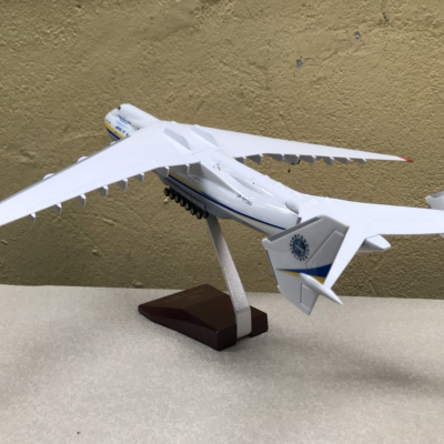 Mô hình máy bay ANTONOV Airlines tỷ lệ 1:200