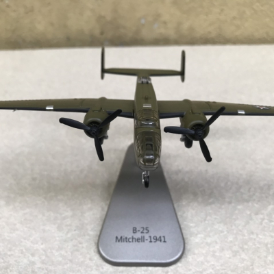 Mô hình Máy bay B-25 Mitchell 1941 tỷ lệ 1:200