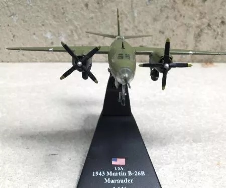 ​Mô hình Máy bay B-26 Marauder tỷ lệ 1:144