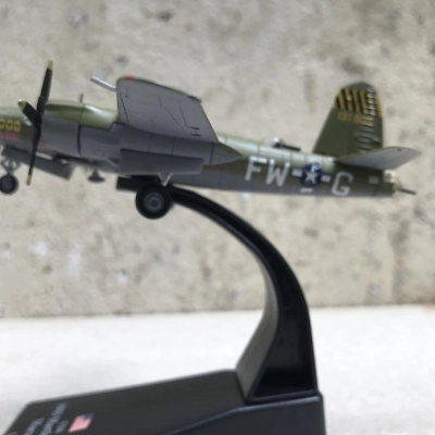 Mô hình Máy bay B-26 Marauder tỷ lệ 1:144