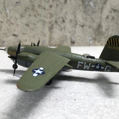 Mô hình Máy bay B-26 Marauder tỷ lệ 1:144