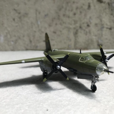 Mô hình Máy bay B-26 Marauder tỷ lệ 1:144