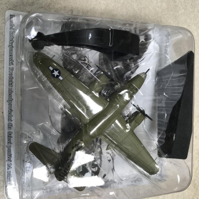 Mô hình Máy bay B-26 Marauder tỷ lệ 1:144