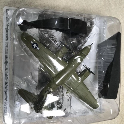 Mô hình Máy bay B-26 Marauder tỷ lệ 1:144