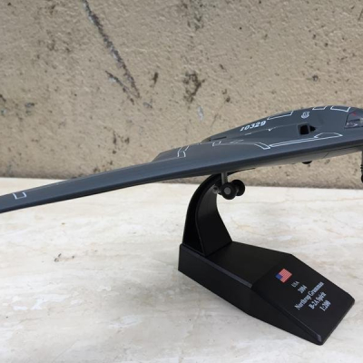 Mô hình Máy bay B-2A Spirit tỷ lệ 1:200