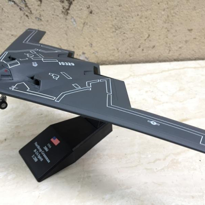 Mô hình Máy bay B-2A Spirit tỷ lệ 1:200