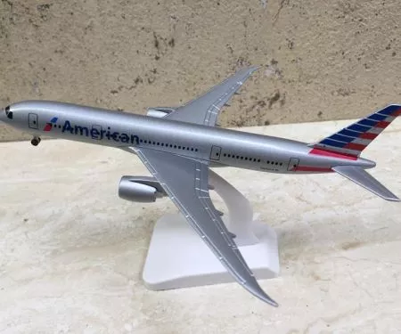 ​Mô hình Máy bay B-787 American AIR LINE tỷ lệ 1:350