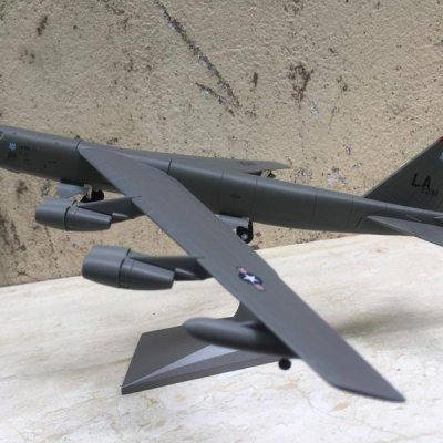 Mô hình Máy bay B52 KẺ HỦY DIỆT tỷ lệ 1:200