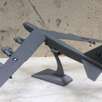 Mô hình Máy bay B52 KẺ HỦY DIỆT tỷ lệ 1:200