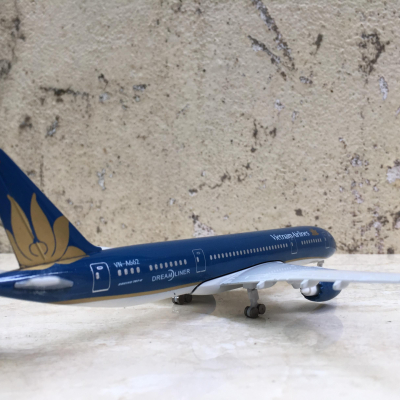 Mô hình máy bay Boeing A-350 VIỆT NAM AIR LINE tỷ lệ  1:350