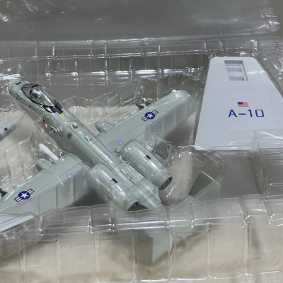 ​Mô hình Máy bay Cường kích A-10 Thunderbolt II tỷ lệ 1:48