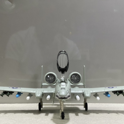 ​Mô hình Máy bay Cường kích A-10 Thunderbolt II tỷ lệ 1:48