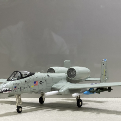 ​Mô hình Máy bay Cường kích A-10 Thunderbolt II tỷ lệ 1:48