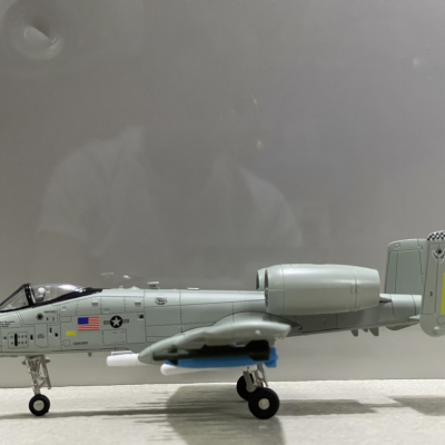 ​Mô hình Máy bay Cường kích A-10 Thunderbolt II tỷ lệ 1:48