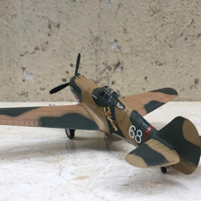 Mô hình máy bay Curtiss P-40 1942 tỷ lệ 1:72