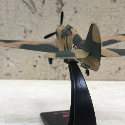 Mô hình máy bay Curtiss P-40 1942 tỷ lệ 1:72