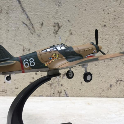 Mô hình máy bay Curtiss P-40 1942 tỷ lệ 1:72