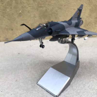 Mô hình Máy bay Dassault Mirage 2000 Fighter  tỷ lệ 1:100