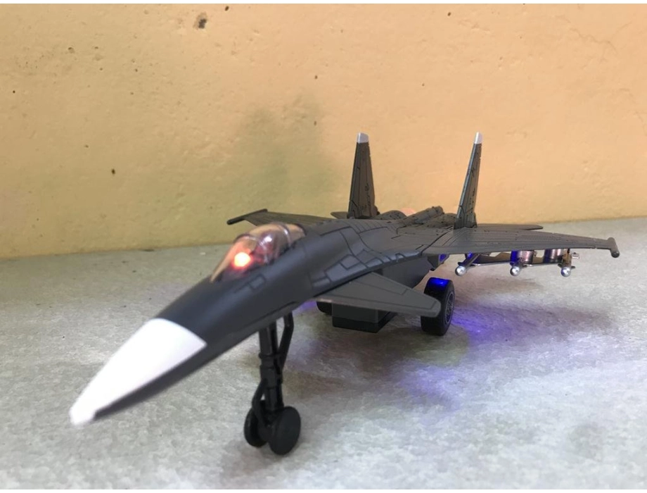 Mô hình Máy bay đồ chơi SU-35 kim loại &ABS