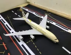 ​Mô hình máy bay Etihad Airways A380  tỷ lệ 1:350