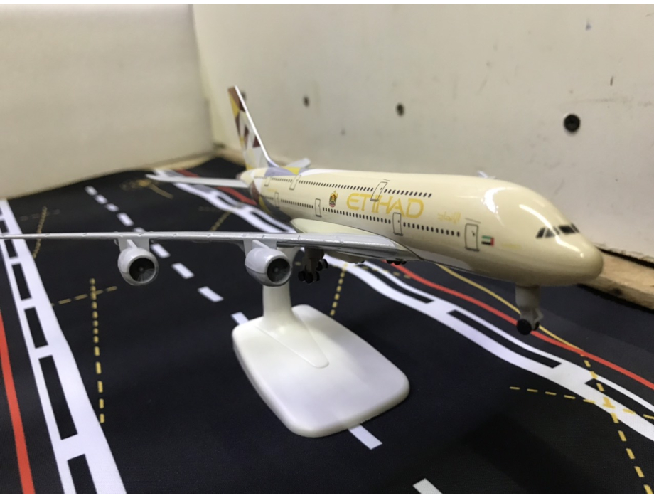 Mô hình máy bay Etihad Airways A380 tỷ lệ 1:350 Mô hình máy bay Etihad Airways A380 tỷ lệ 1:350
