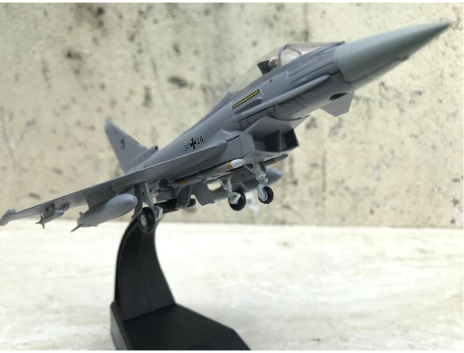 Mô hình Máy bay Eurofighter Typhoon Germany tỷ lệ 1:100 Mô hình Máy bay Eurofighter Typhoon Germany tỷ lệ 1:100
