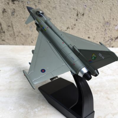 Mô hình Máy bay Eurofighter Typhoon Pháp tỷ lệ 1:100