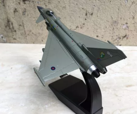 Mô hình Máy bay Eurofighter Typhoon Pháp tỷ lệ 1:100